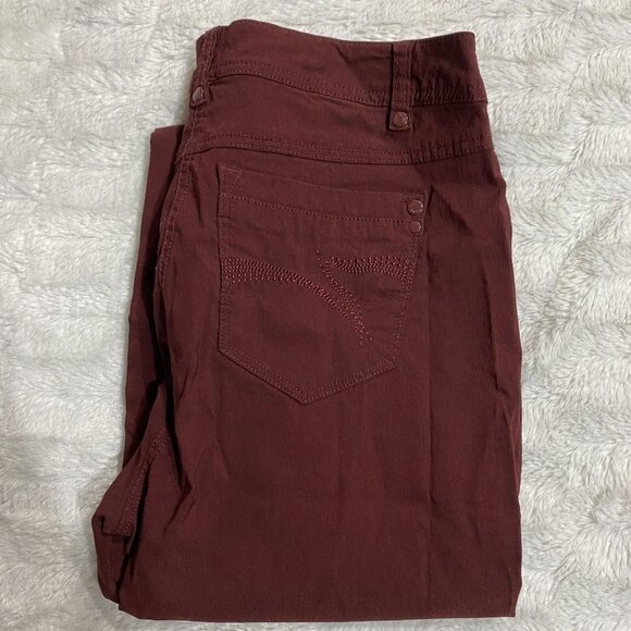 Reitmans Jeans Womens Size 9 Burgundy Polyester Stertch Bootcut Mid-Rise Pockets - Picture 2 of 12